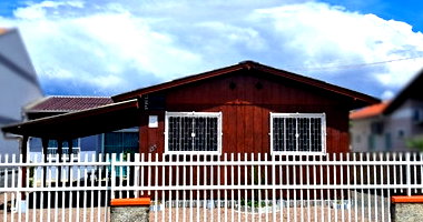 2 Casas com 200m² em terreno de 375m²