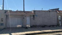 Casa em Balneário Itaúca, Mongaguá - 3 Quartos, 4 Banheiros