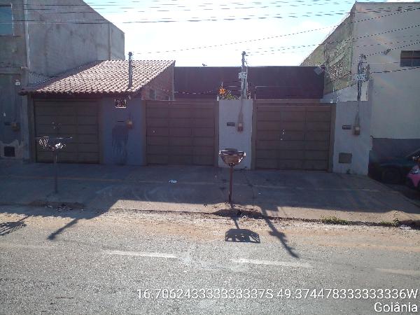 Casa com 3 Quartos e 2 Banheiros em Goiânia