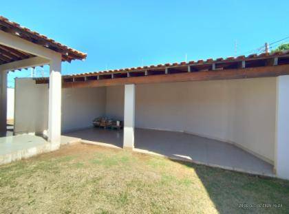 Casa ocupada com 315 m² construídos e 3 quartos
