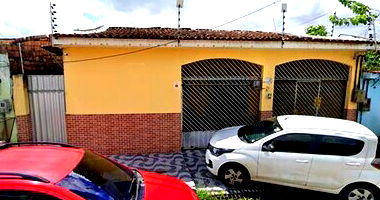 Casa Ocupada com 3 Quartos e Garagem em Belém/PA