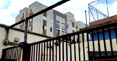 Apartamento 2 quartos, 1 banheiro, 1 vaga, 120m² total, desocupado