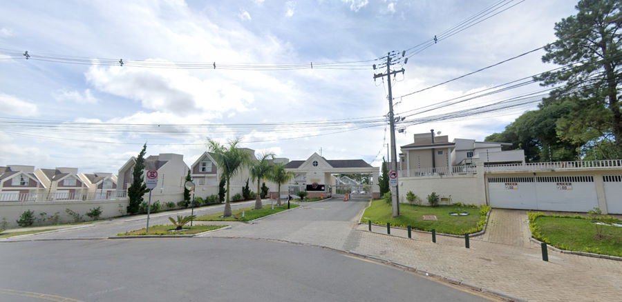 Residência no Condomínio Paysage Sunrise com 2 Dormitórios