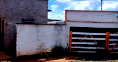 Terreno com 250,89m² com 2 casas, 3 quartos, 2 banheiros