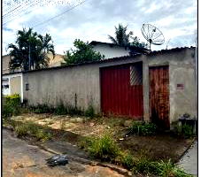 Casa com 2 quartos, 1 banheiro e 56m² área privativa