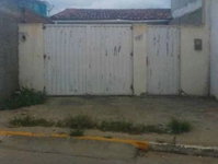 Casa padrão em Arcoverde com 70m² construídos e 110m² de terreno