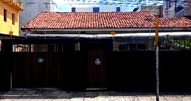 Casa Ocupada com 4 Quartos e 4 Banheiros em Olinda