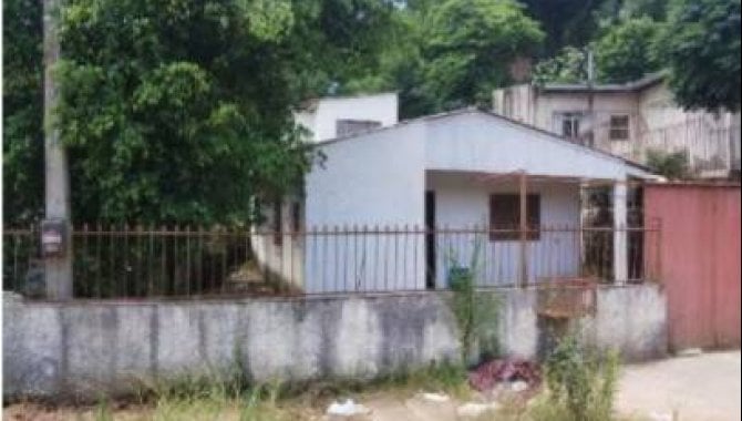 Casa padrão com 129m² em Viamão, RS - Ocupada