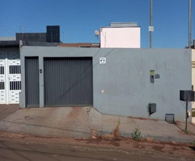 Casa com 107m² de Área Construída em Lote de 250m²