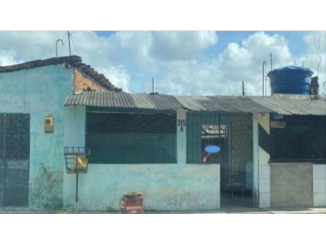 Casa com 3 quartos e terreno de 128m² em Maceió