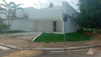 Prédio Comercial com 258m² em Lajedão-BA