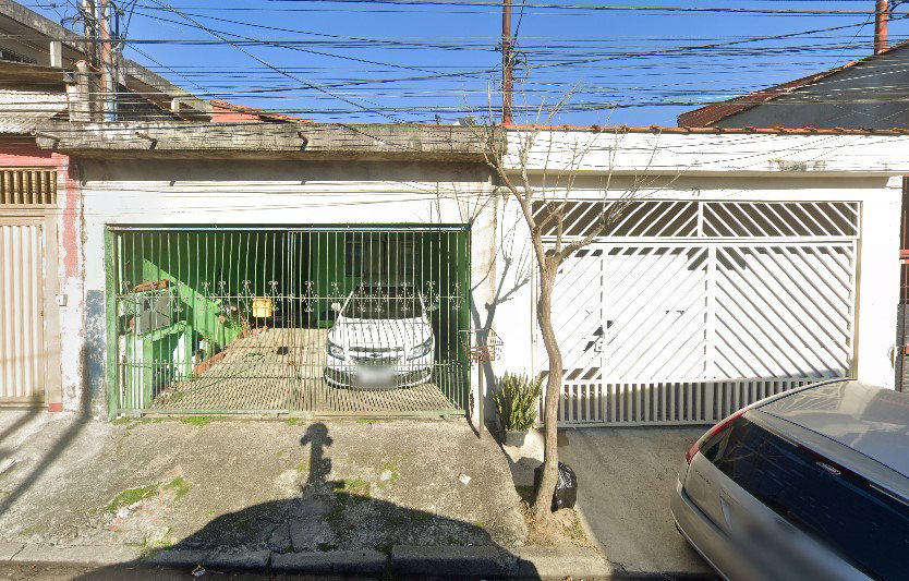 Casa com 250m², 2 quartos, 1 banheiro, ocupada