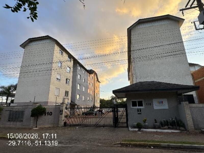 Apartamento com 2 Quartos e Vaga de Garagem em Novo Hamburgo