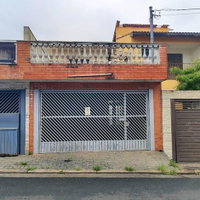 Casa com 3 dormitórios, 2 banheiros e 2 vagas em São Paulo