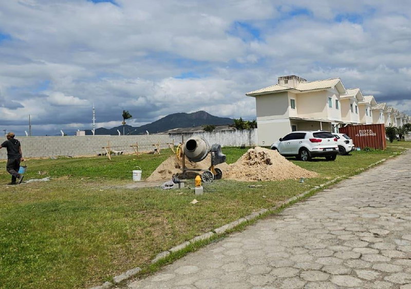 Terreno urbano de 60,39 m², fração ideal de 410,98 m²