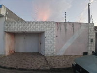 Casa Ocupada com 3 Quartos em Arapiraca-AL