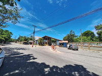 Casa 3 Quartos e 2 Vagas no Cond. Cisne Branco