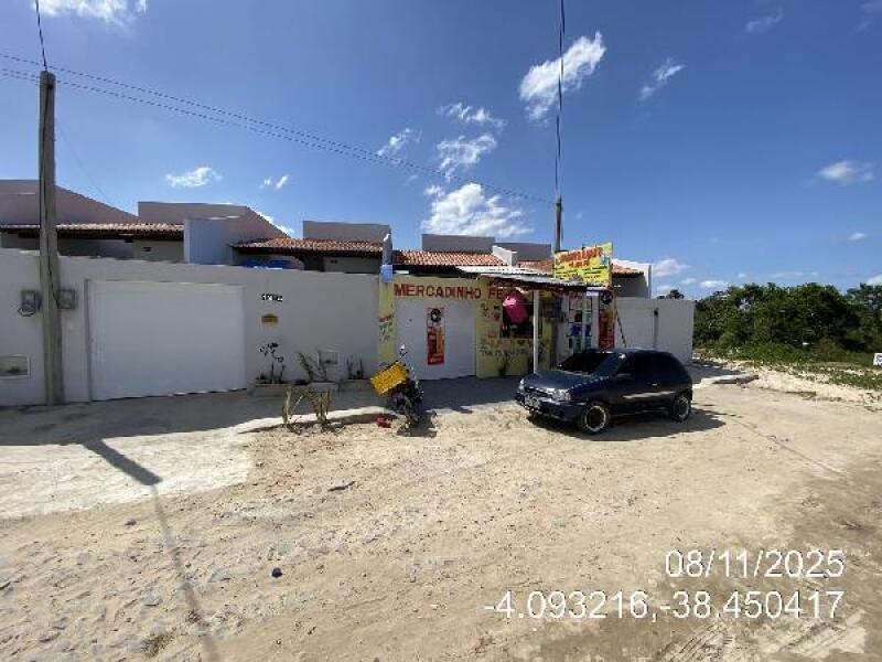 Casa com 2 quartos, 1 vaga de garagem, 66,15 m², ocupada