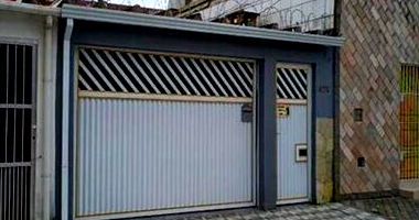 Casa com 85.50m² de área construída em Praia Grande/SP