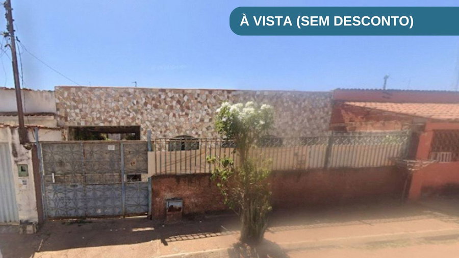 Casa com 2 quartos, 1 banheiro, 50,95m² construídos, ocupada