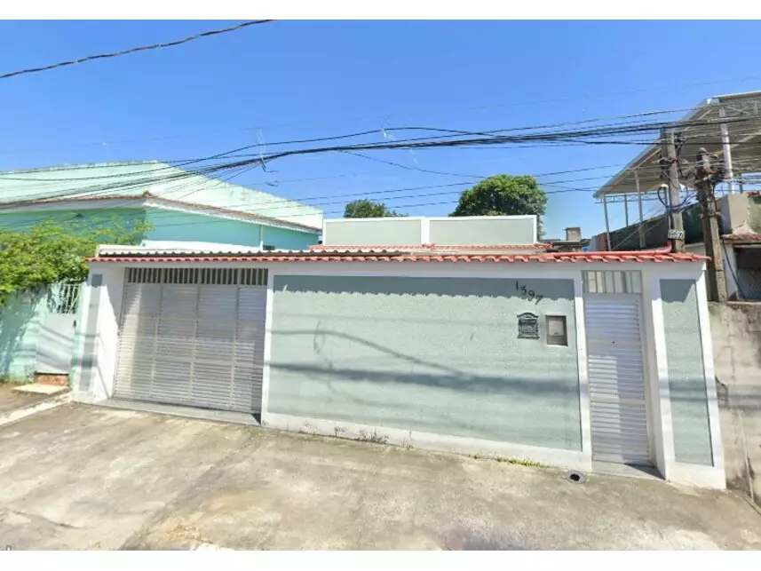 Casa ocupada com 143,91m² construída e terreno de 500m²