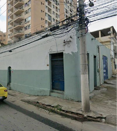 Casa de 133 m² com banheiro