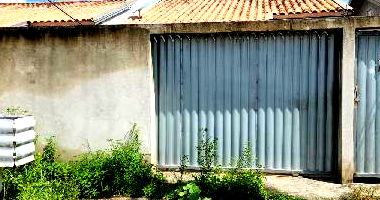 Casa com 2 quartos, 2 banheiros e 51,4m² de área privativa