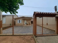 Casa com 60m² e prédio com 158m² em terreno de 330m²