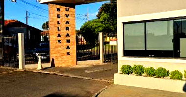 Casa com 2 Quartos e 1 Vaga em Ponta Grossa