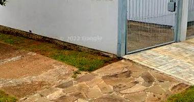 Casa com 2 dormitórios e 2 banheiros em Porto Alegre