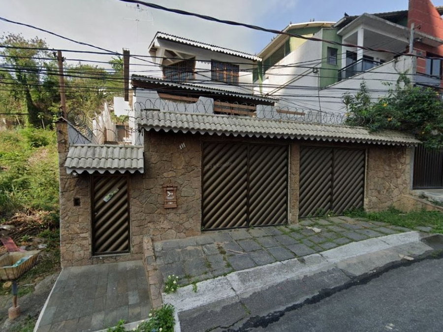 Direitos sobre Casa 3 pavimentos 296m² - Palmeiras - Nova Iguaçu