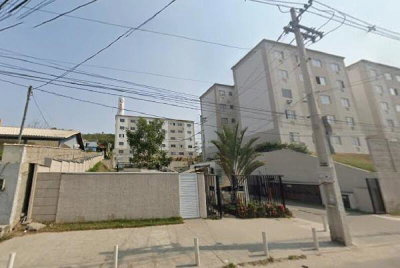 Apartamento com 2 Quartos e Vaga de Garagem em São Gonçalo