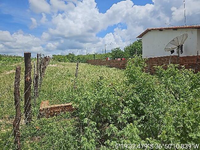 Terreno com 291,9m² em Carnaubais/RN