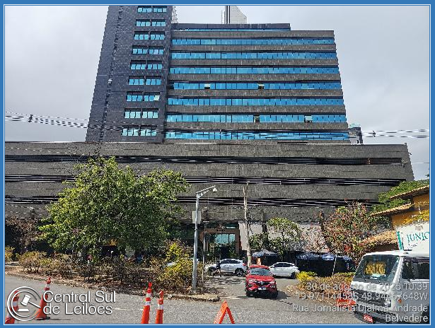 Sala comercial com 2 banheiros e 72,91 m² em Belvedere
