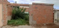 Terreno com construção inacabada em Canindé de São Francisco/SE