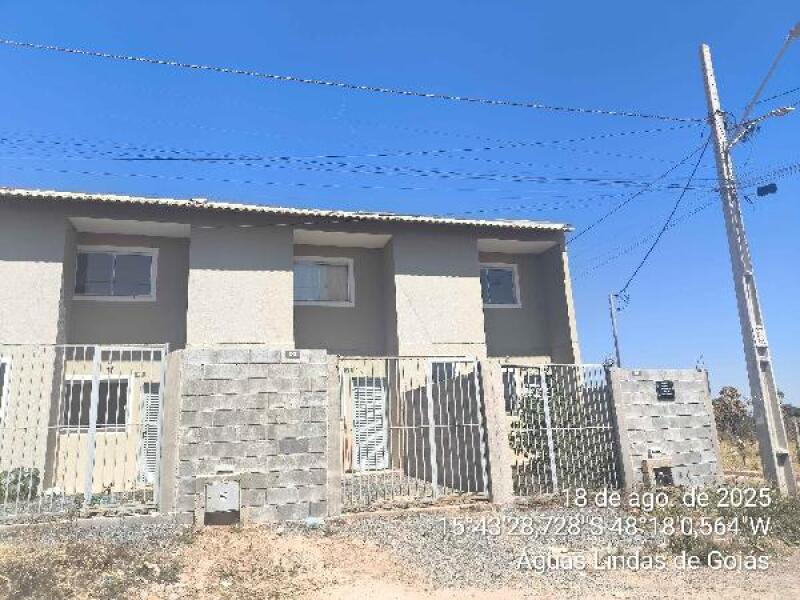 Apartamento Duplex com 2 Quartos em Águas Lindas de Goiás