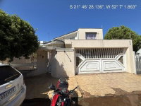 Casa com 256,88 m², 3 quartos, 2 banheiros, ocupada
