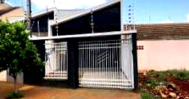 Casa padrão 3 quartos, 1 banheiro, 1 vaga, 69m² construída, ocupada