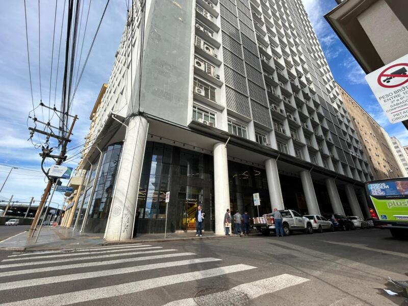 Sala Comercial com 242m² no Centro de Porto Alegre