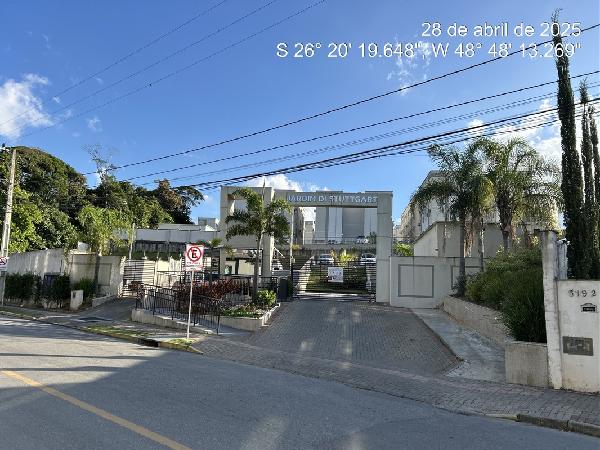 Apartamento 2 quartos, 1 banheiro, 1 vaga, 76.72m² total