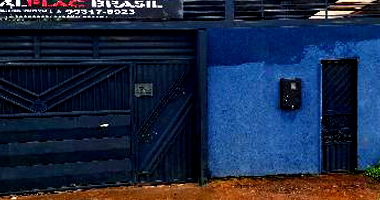 Casa com 2 quartos, varanda, área construída 67,6 m², terreno 253,85 m²