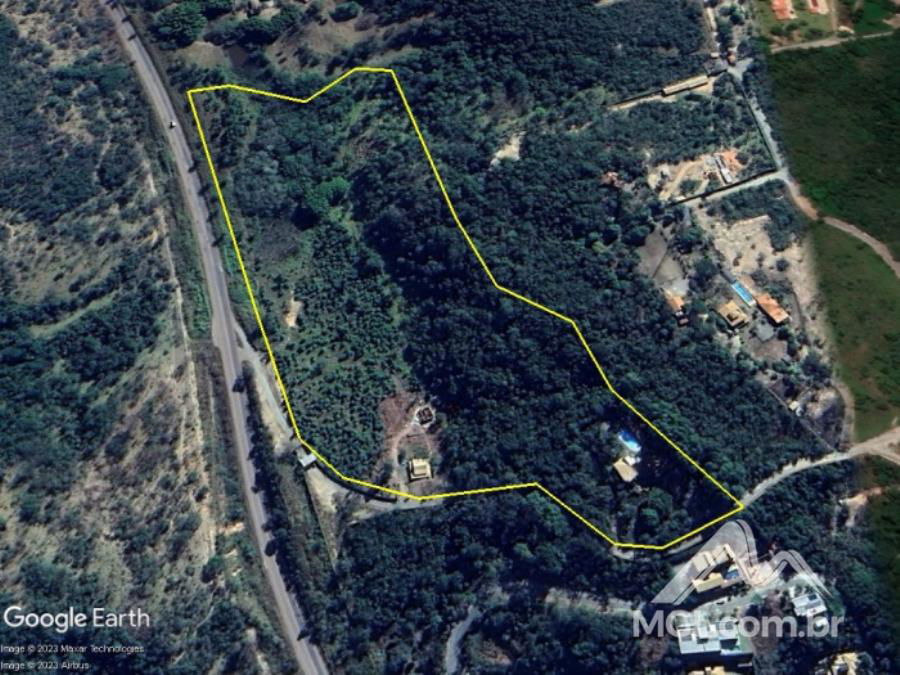 Terreno amplo de 53.608m² próximo à Barragem do Benfica