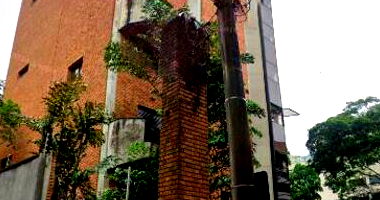 Apartamento Duplex com 5 Vagas em Leilão - Morumbi, São Paulo