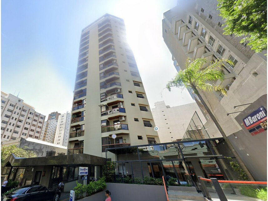 Apartamento com 2 vagas, 4º andar, 55,70m² útil