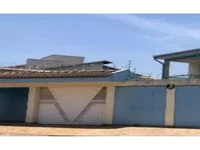 Casa em leilão com 549m² construída e 635m² de terreno