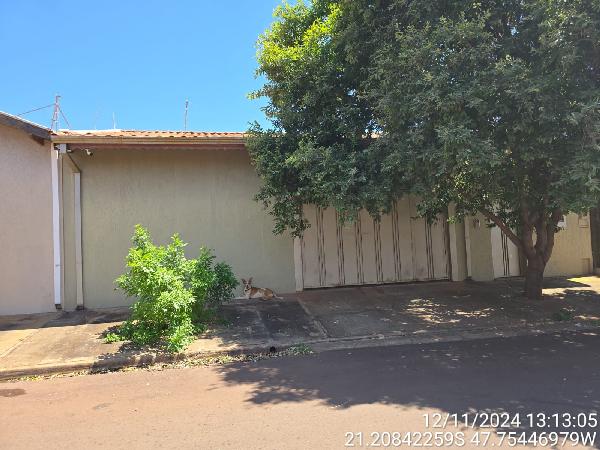 Casa com 3 Quartos e 2 Vagas no Recreio Anhanguera