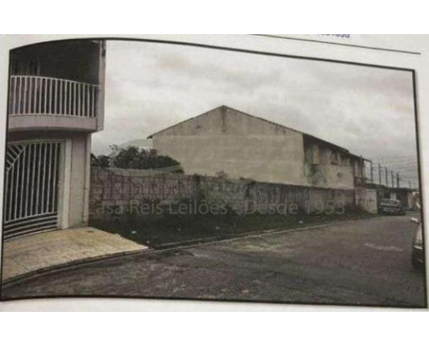 Terreno 125m² com Edificação em Itaquera - Zona Leste SP