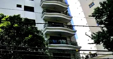 Apartamento Duplex com 3 Quartos e 4 Vagas em Leilão