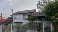 Casa ocupada com 211,03 m² e 330 m² de terreno