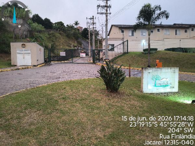 Casa com 2 quartos e 2 banheiros em Jacareí